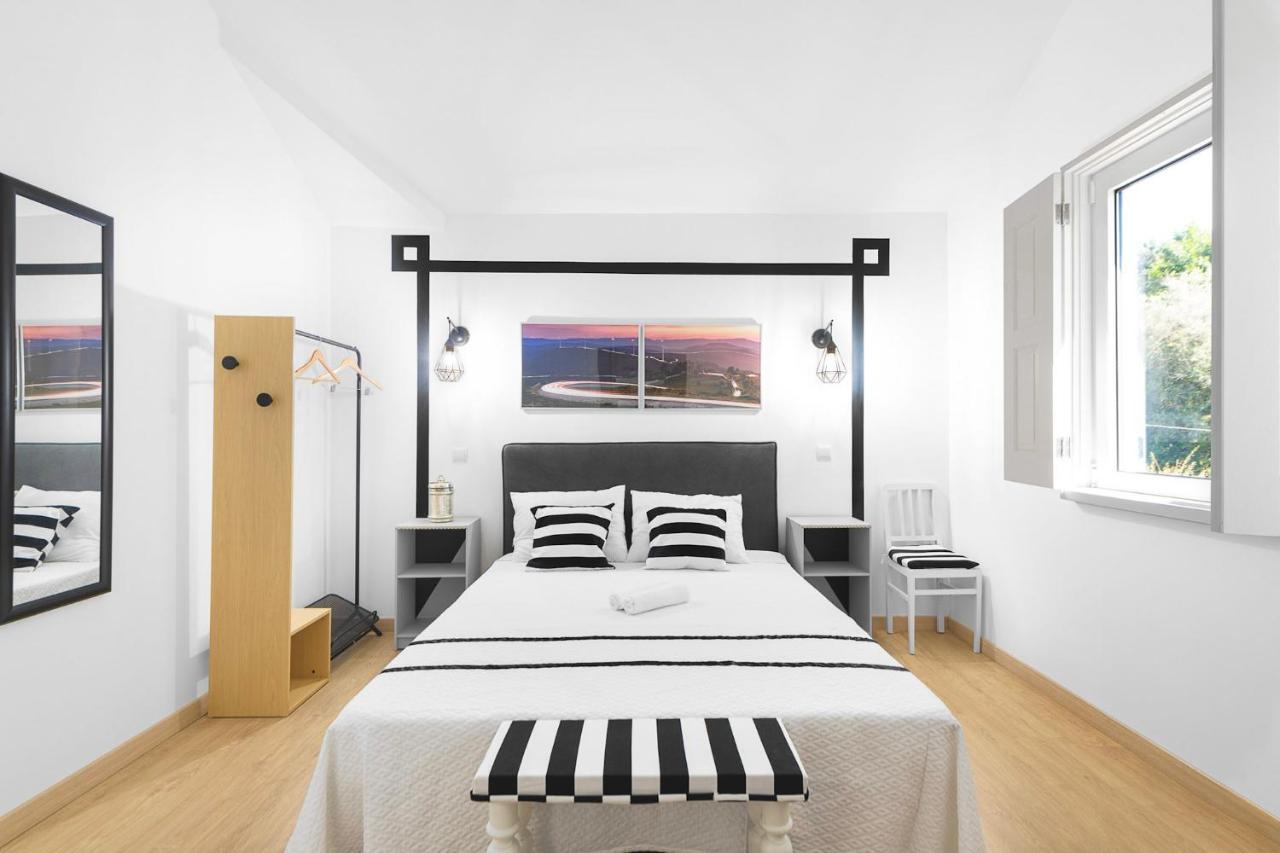Insua Hostel 사오페드로도술 외부 사진